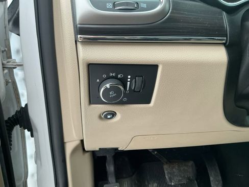 Used 2019 Jeep Grand Cherokee Limited w/ Trailer Tow Group IV image 20