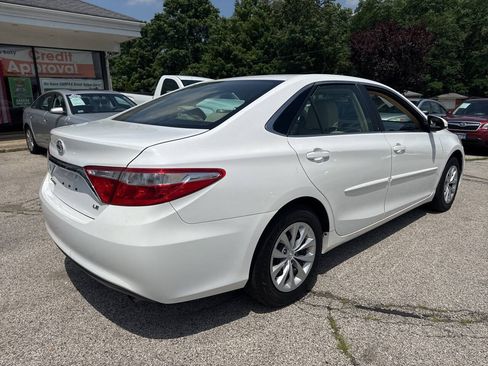 Used 2017 Toyota Camry LE FWD image 23