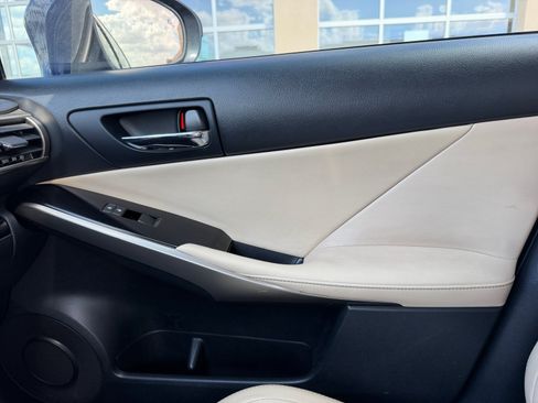 Used 2014 Lexus IS 250 w/ Navigation Package RWD image 16