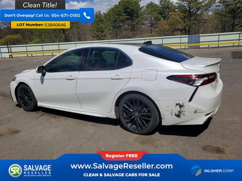 Used 2021 Toyota Camry XSE FWD image 3