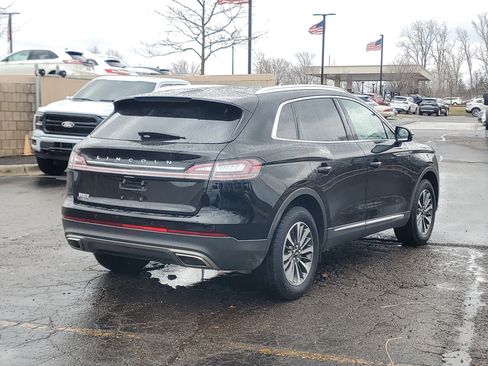 Certified 2023 Lincoln Nautilus Reserve image 6