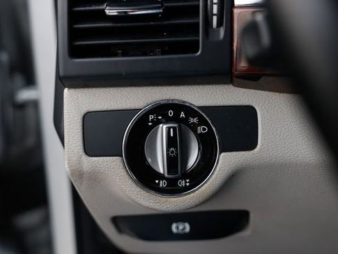 Used 2010 Mercedes-Benz GLK 350 2WD w/ Multimedia Pkg image 50