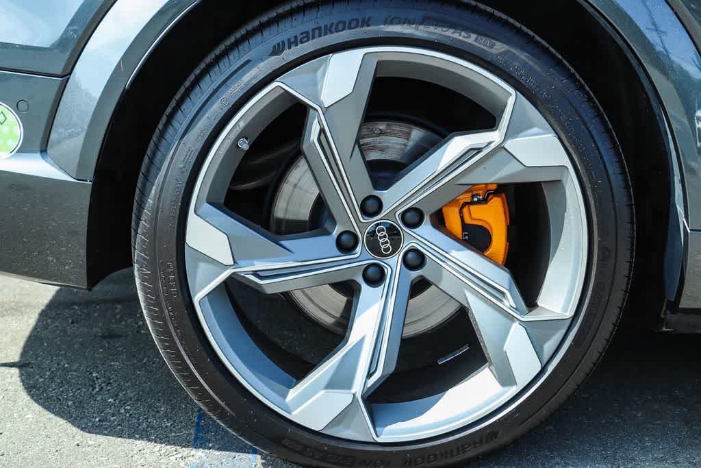 Used 2023 Audi e-tron S Prestige w/ Prestige Package AWD/4WD image 8