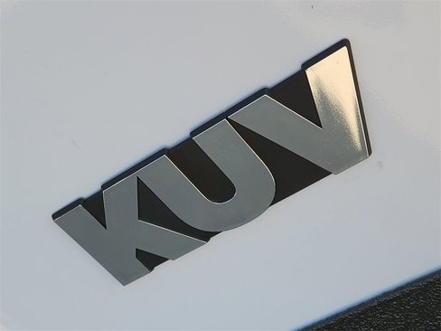 New 2025 Chevrolet Express 3500 w/ Power Convenience Package image 9