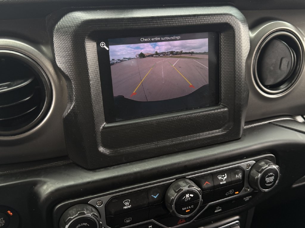 Used 2023 Jeep Gladiator Sport AWD/4WD image 19