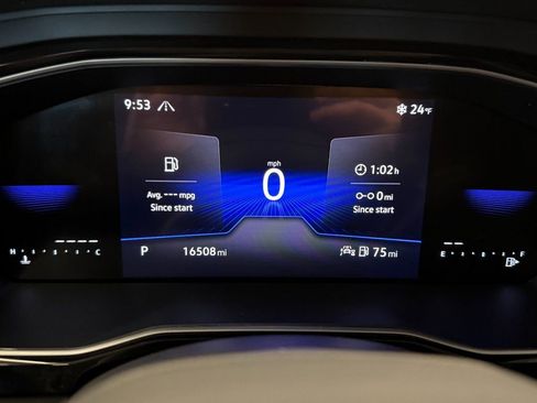 Used 2024 Volkswagen Jetta SE image 10