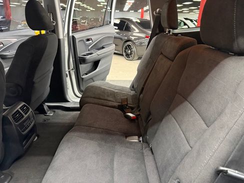 Used 2020 Honda Pilot EX image 38