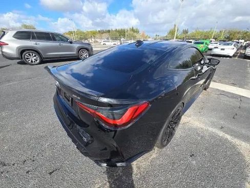 Used 2021 BMW M4 Coupe w/ Executive Package image 2