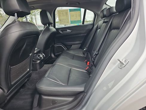 Used 2021 Alfa Romeo Giulia Sprint w/ Nero Edizione image 17