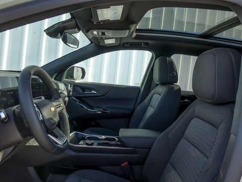 New 2026 Chevrolet Equinox LT w/ LPO, Floor Liner Package image 14