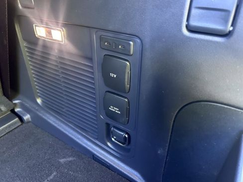 Used 2025 Lincoln Navigator Reserve w/ Jet Appearance Package AWD/4WD image 22