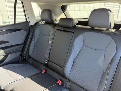 New 2026 Volkswagen Tiguan SE FWD image 18