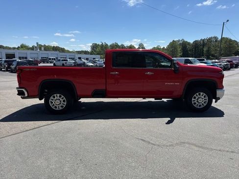 Used 2024 Chevrolet Silverado 2500 LTZ AWD/4WD image 6