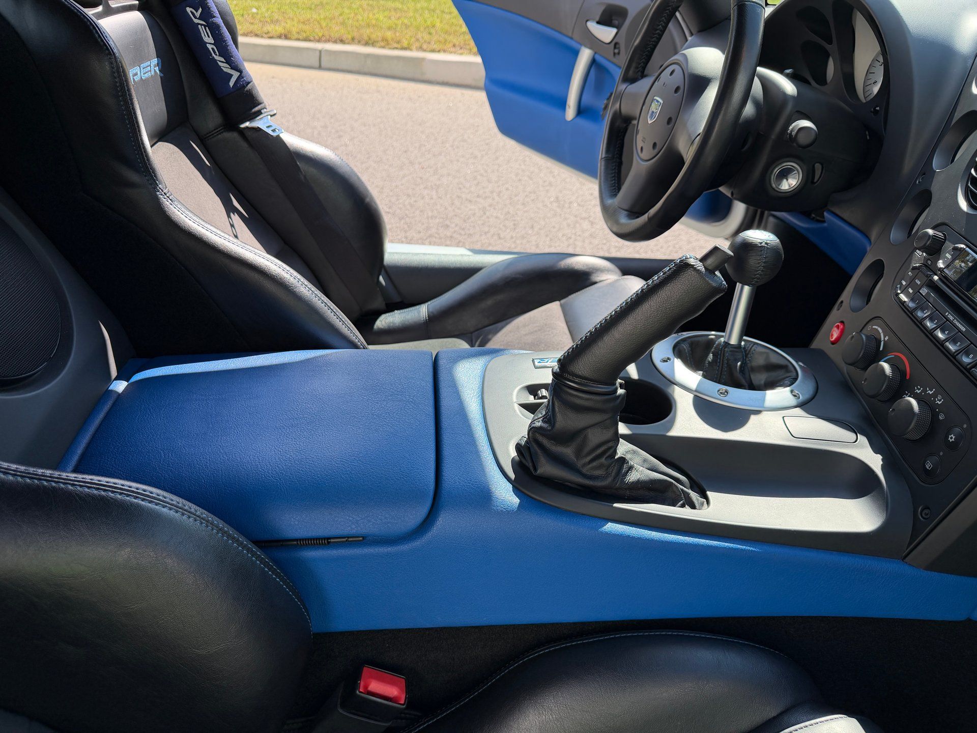 Used 2006 Dodge Viper SRT-10 w/ VOI9 Edition RWD image 25