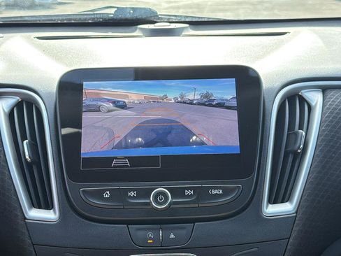 Used 2023 Chevrolet Malibu LT image 17