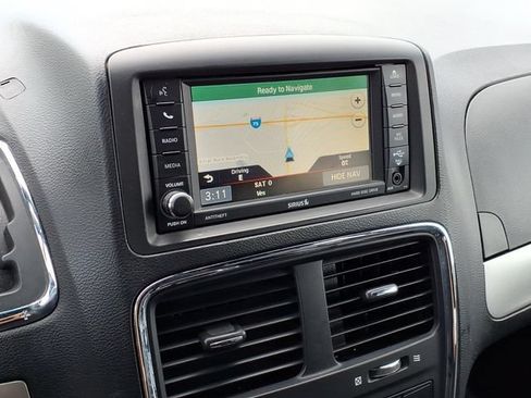 Used 2017 Dodge Grand Caravan GT w/ Safety Sphere Group FWD image 23