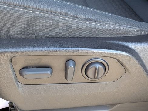 Used 2021 Chevrolet Silverado 1500 LT Trail Boss image 19