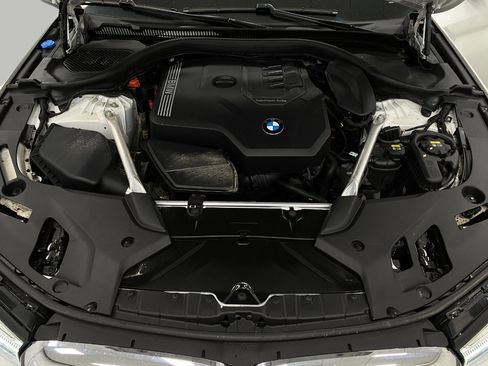 Certified 2023 BMW 530i xDrive w/ Premium Package image 11