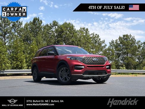 Used 2024 Ford Explorer XLT w/ Equipment Group 202A RWD image 1