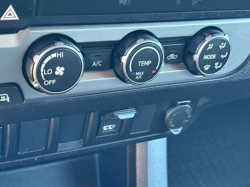 Used 2023 Toyota Tacoma SR5 w/ SR5 Appearance Package image 23