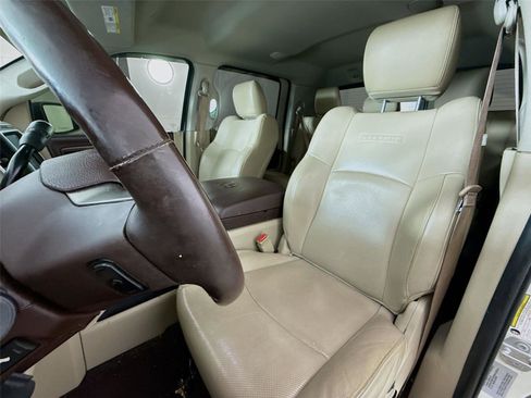 Used 2017 RAM 2500 Laramie w/ Convenience Group image 5