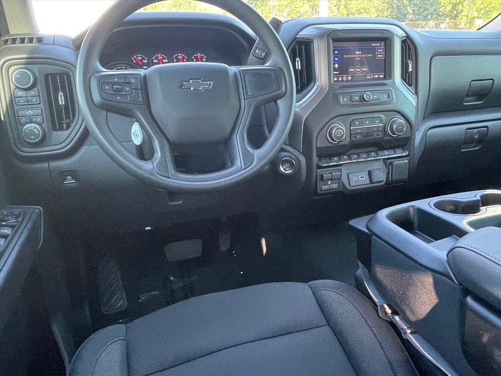 Used 2026 Chevrolet Silverado 1500 Custom Trail Boss w/ LPO, Dark Essentials Package AWD/4WD image 10