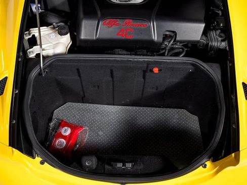 Used 2016 Alfa Romeo 4C Spider w/ Spider Track Package 4 RWD image 7