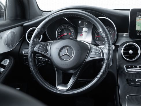 Used 2019 Mercedes-Benz GLC 300 4MATIC image 9