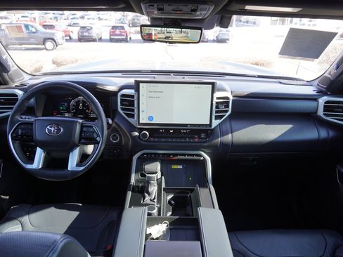 Used 2023 Toyota Tundra Platinum image 27