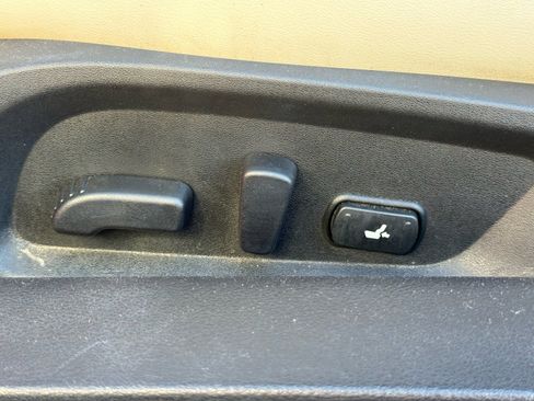 Used 2017 INFINITI Q60 Red Sport 400 image 17