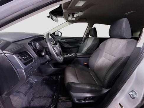 Used 2025 Nissan Rogue SV AWD/4WD image 22