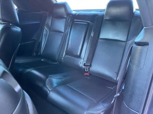 Used 2015 Dodge Challenger SXT Plus image 18