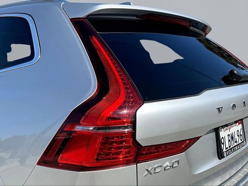 Used 2021 Volvo XC60 T8 Inscription Expression w/ Premium Package AWD/4WD image 24
