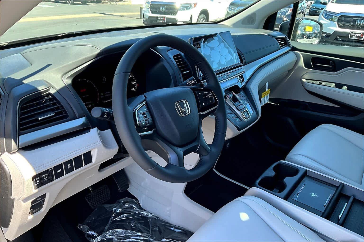 New 2026 Honda Odyssey EX-L image 8