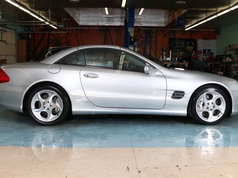 Used 2005 Mercedes-Benz SL 600 image 1