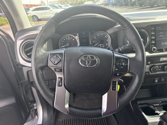 Used 2021 Toyota Tacoma SR5 AWD/4WD image 13