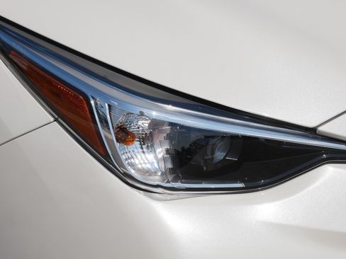 Certified 2024 Subaru Impreza 2.0i AWD/4WD image 16