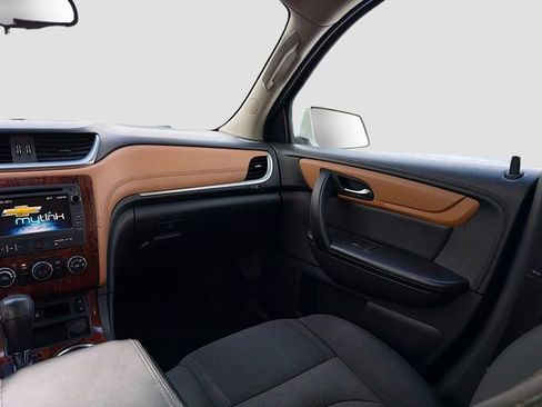 Used 2014 Chevrolet Traverse LT w/ All-Star Edition image 22