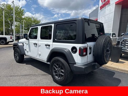 Used 2025 Jeep Wrangler Unlimited Sport AWD/4WD image 5