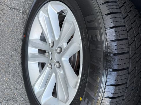 Used 2014 Ford Explorer XLT AWD/4WD image 40