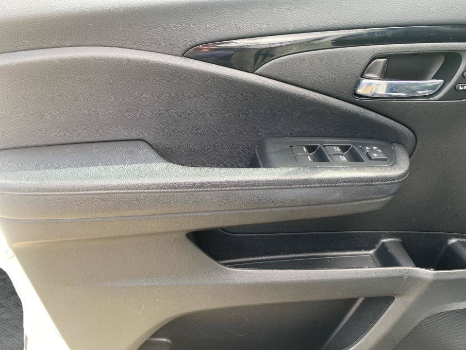 Certified 2021 Honda Pilot Elite image 32