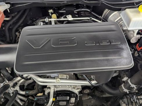 Used 2022 RAM 1500 Big Horn w/ Trailer Tow Group AWD/4WD image 10