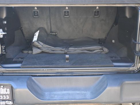 Used 2024 Jeep Wrangler Sport S image 17