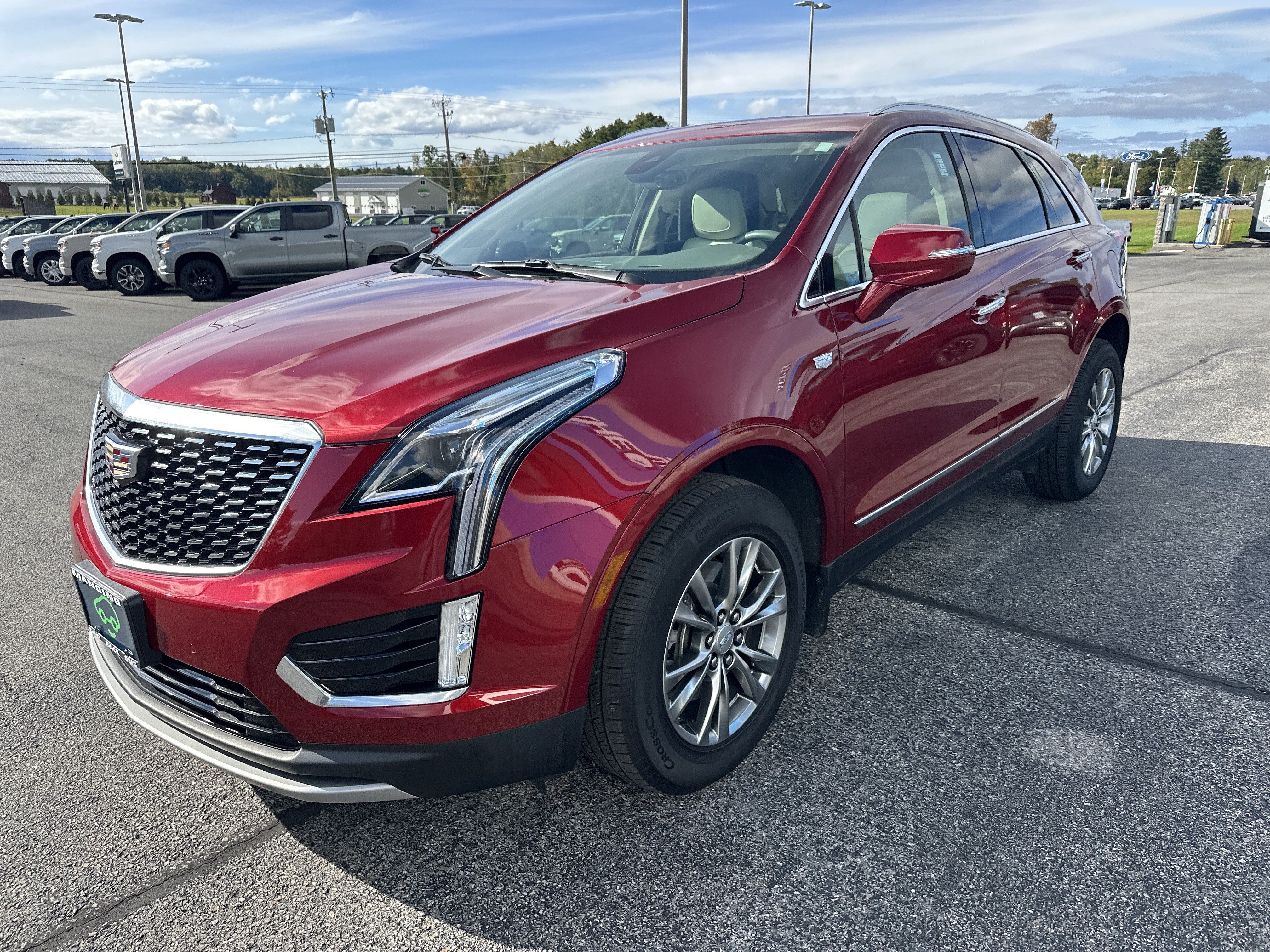 Certified 2023 Cadillac XT5 Premium Luxury AWD/4WD image 3