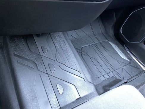 Used 2022 Chevrolet Silverado 1500 LT w/ Protection Package image 19