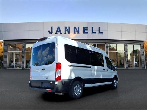 Used 2024 Ford Transit 350 XLT image 5