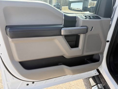 Used 2019 Ford F250 XLT w/ XLT Value Package image 17