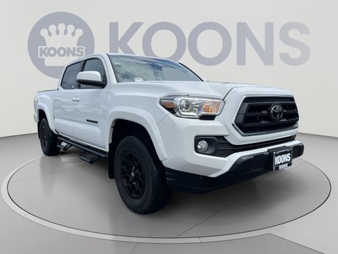 Used 2021 Toyota Tacoma SR5 w/ Blackout Package (TMS) RWD image 10