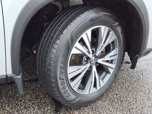 Used 2021 Nissan Rogue SV AWD/4WD image 4