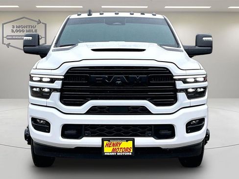 Used 2026 RAM 3500 Laramie AWD/4WD image 2